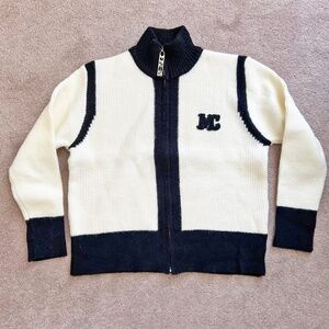 NWOT Soft knit cardigan with gold zip closure, One size.